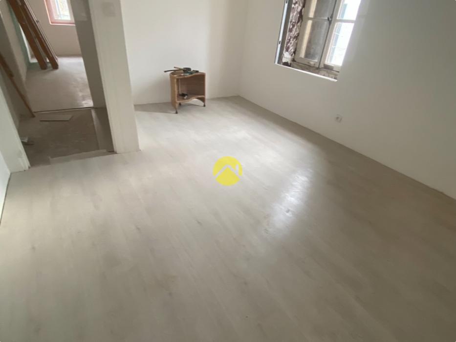 A VENDRE IMMEUBLE DE 360M²     