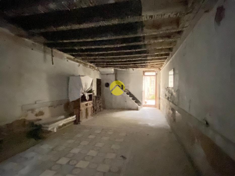 A VENDRE IMMEUBLE DE 360M²     