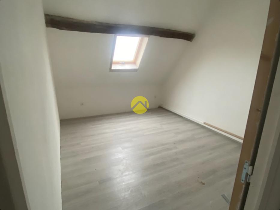 A VENDRE IMMEUBLE DE 360M²     