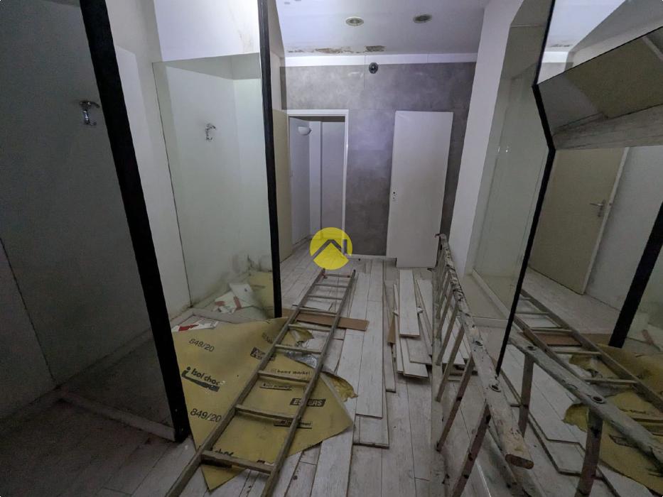 APPARTEMENT HYPER CENTRE A RENOVER