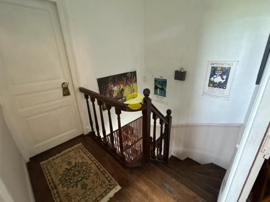 MAISON CHARMANTE 230 M2