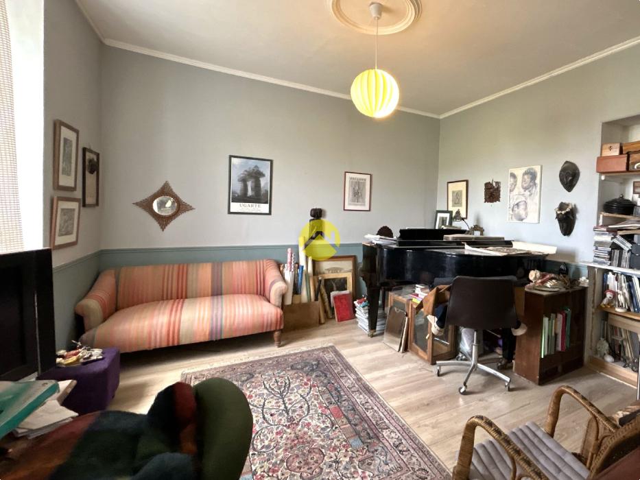 MAISON CHARMANTE 230 M2