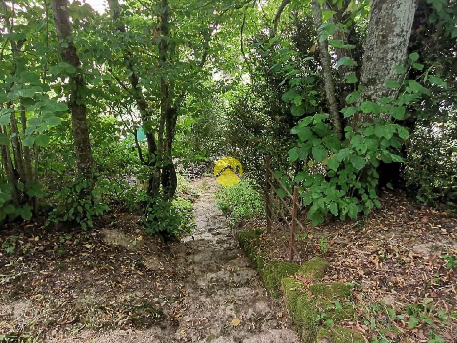 2 Maisons + 2 granges