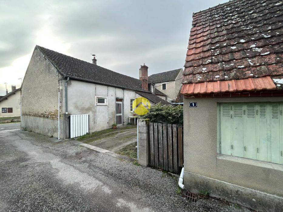 Maison de bourg + Maisonnette 42 m²