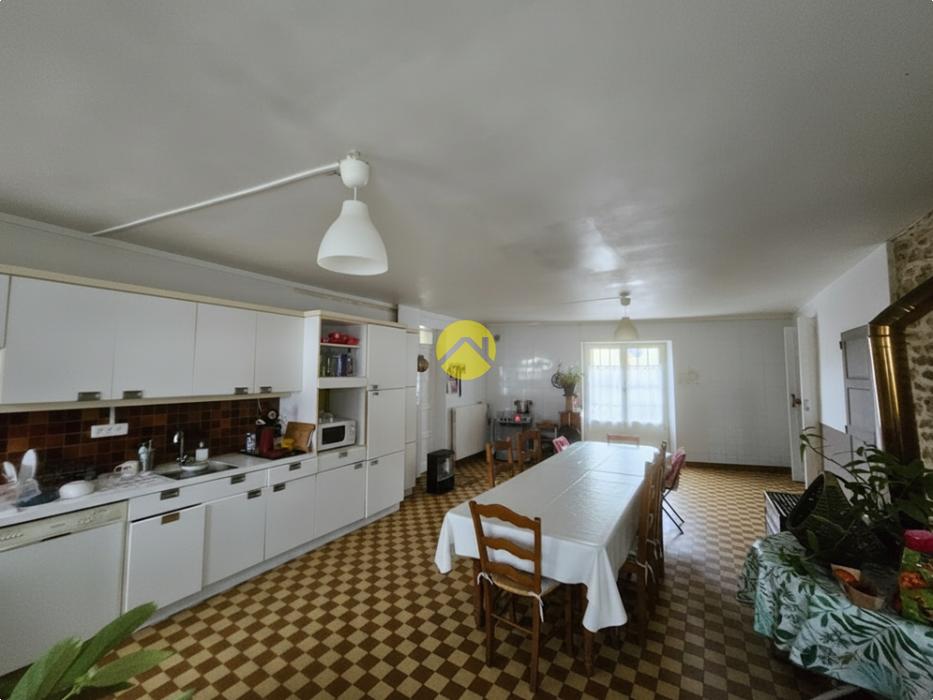 grande maison habitable de suite 