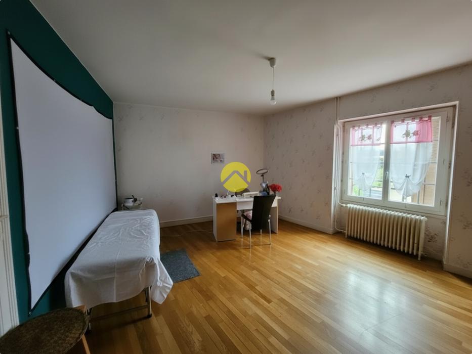 grande maison habitable de suite 