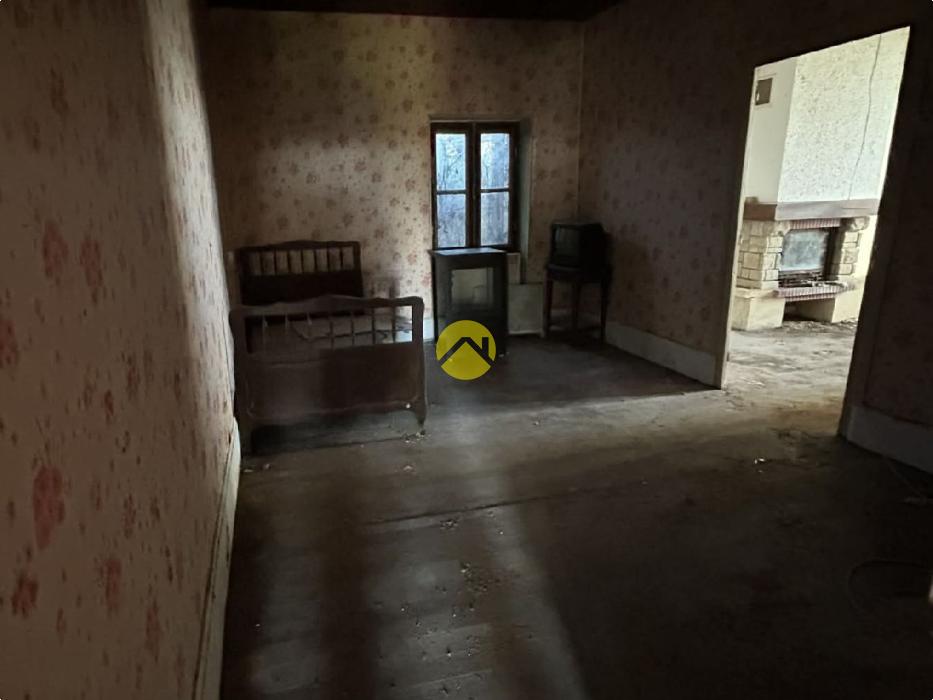  Fermette 1 hectare + Bâtiments