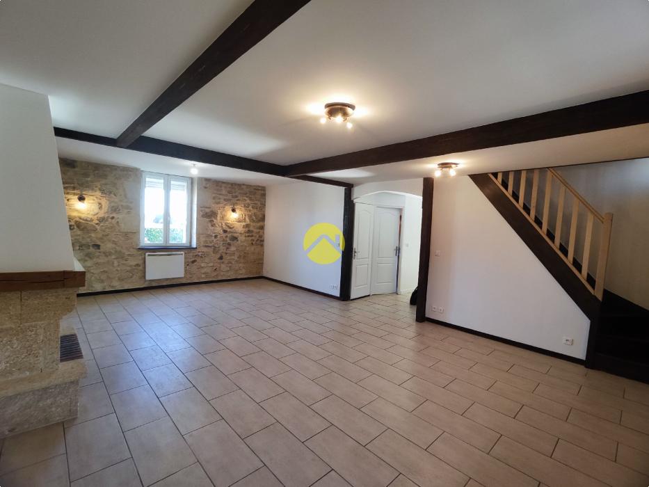 LOCATION T6 150m² 4 CH