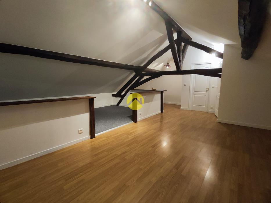 LOCATION T6 150m² 4 CH