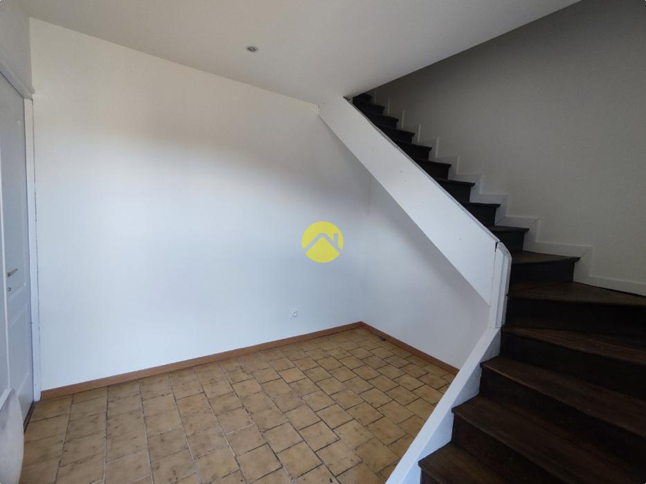 LOCATION T6 150m² 4 CH