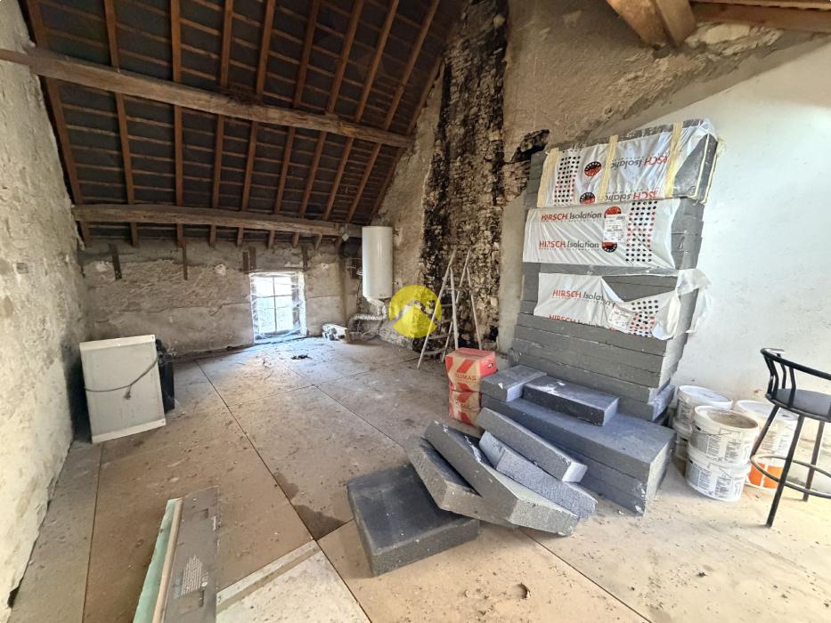 Garage avec atelier et cour