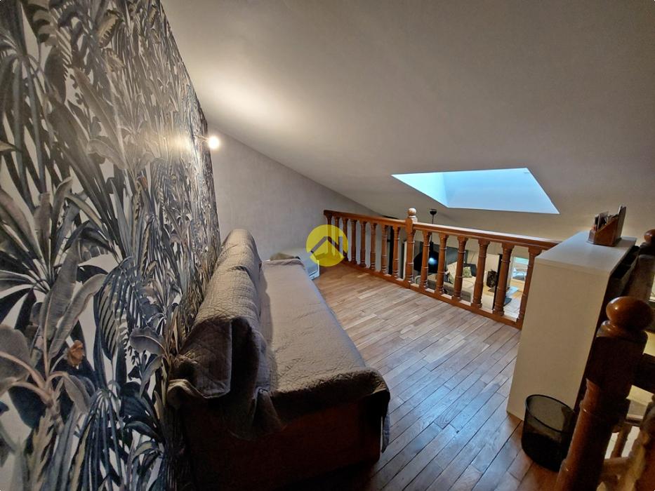 ENTIÈREMENT RENOVÉE + DÉPENDANCES