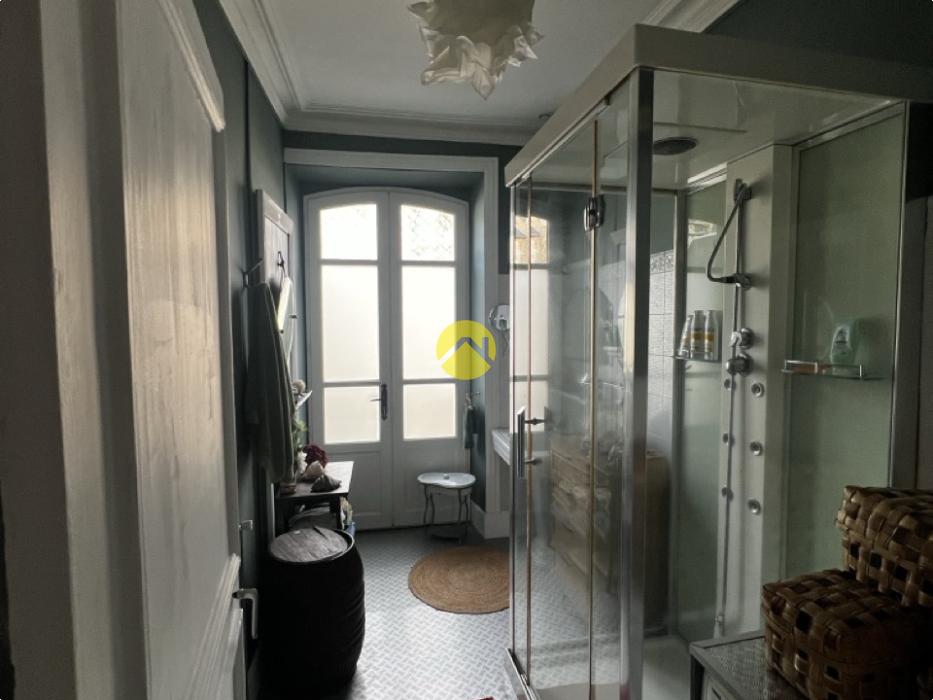 CENTRE-BOURG IMMEDIATEMNT HABITABLE