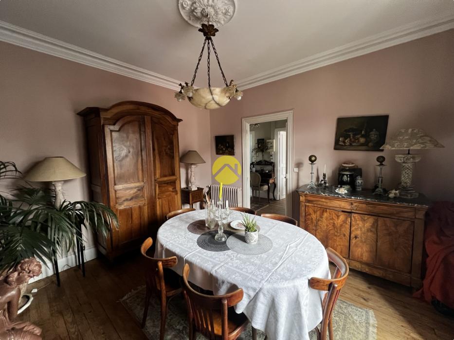 CENTRE-BOURG IMMEDIATEMNT HABITABLE