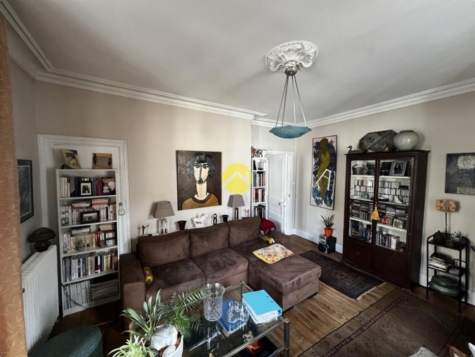 CENTRE-BOURG IMMEDIATEMNT HABITABLE