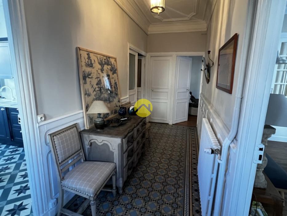 CENTRE-BOURG IMMEDIATEMNT HABITABLE