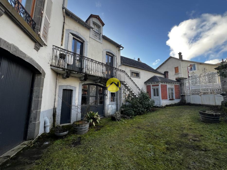 CENTRE-BOURG IMMEDIATEMNT HABITABLE