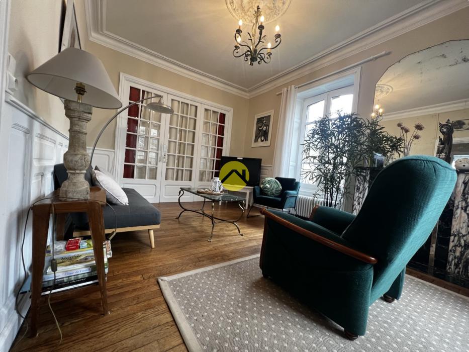 CENTRE-BOURG IMMEDIATEMNT HABITABLE