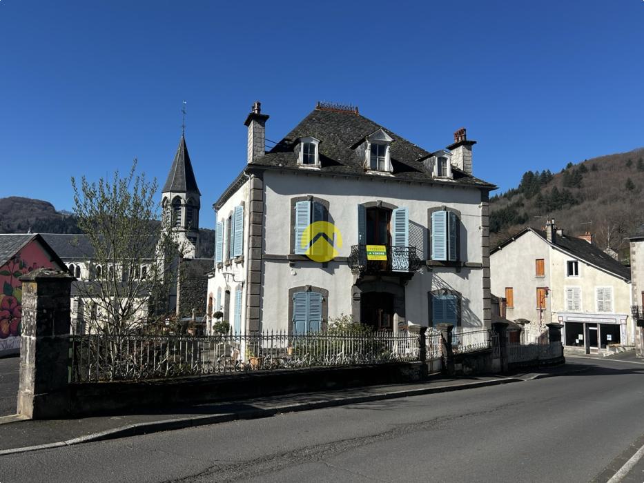 CENTRE-BOURG IMMEDIATEMNT HABITABLE