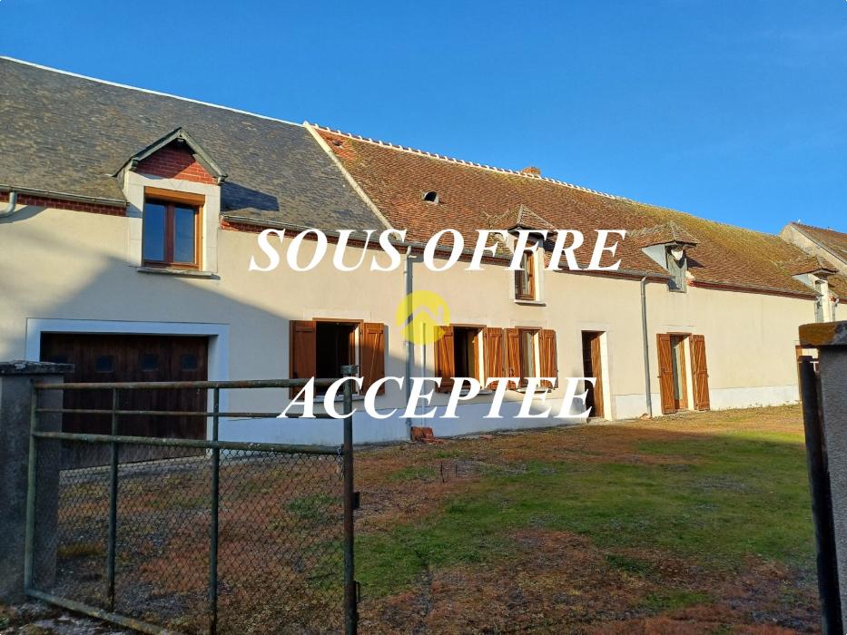 LONGERE 208 M2 GARAGES DEPENDANCES