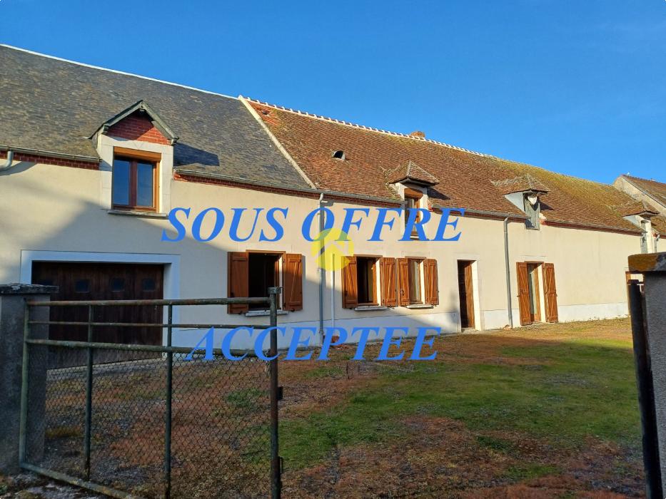 LONGERE 208 M2 GARAGES DEPENDANCES