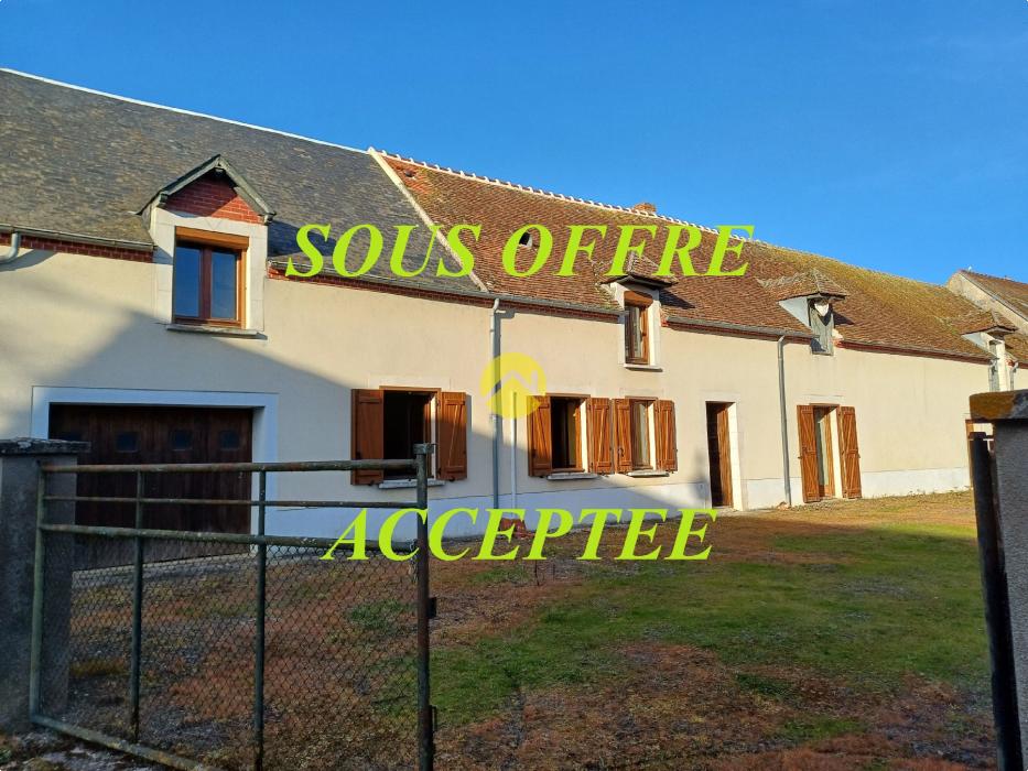 LONGERE 208 M2 GARAGES DEPENDANCES