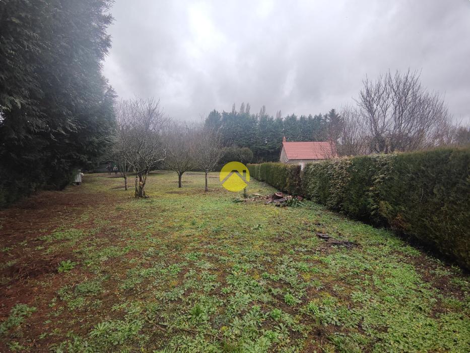 MAGNIFIQUE TERRAIN A LA CAMPAGNE 