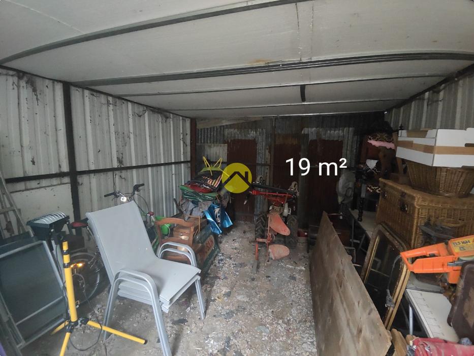 MAGNIFIQUE TERRAIN A LA CAMPAGNE 