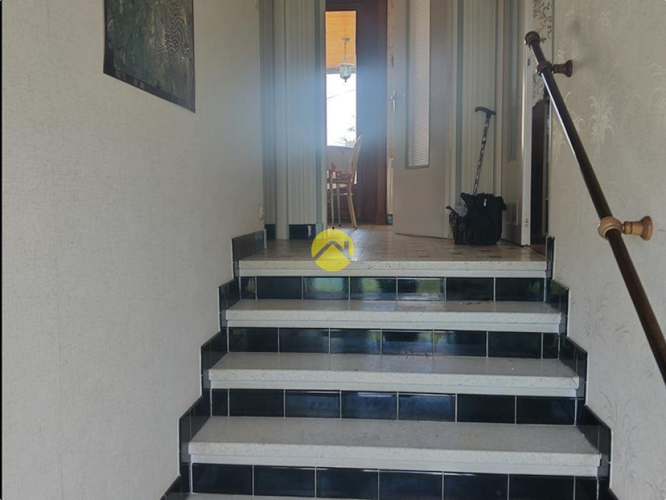 A proximité commerces et écoles