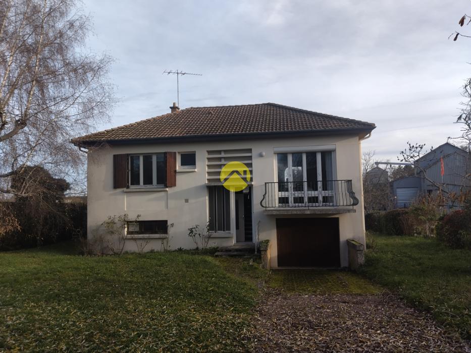 A proximité commerces et écoles