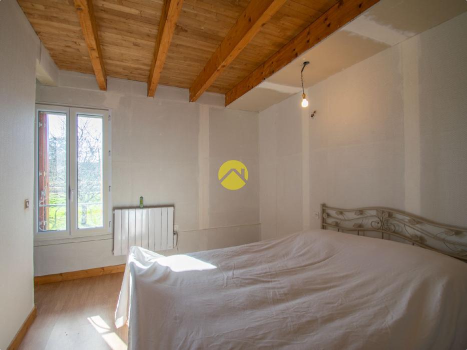 Ensemble de 2 maisons avec hangar