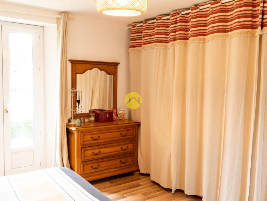 Maison perigourdine avec hangar 