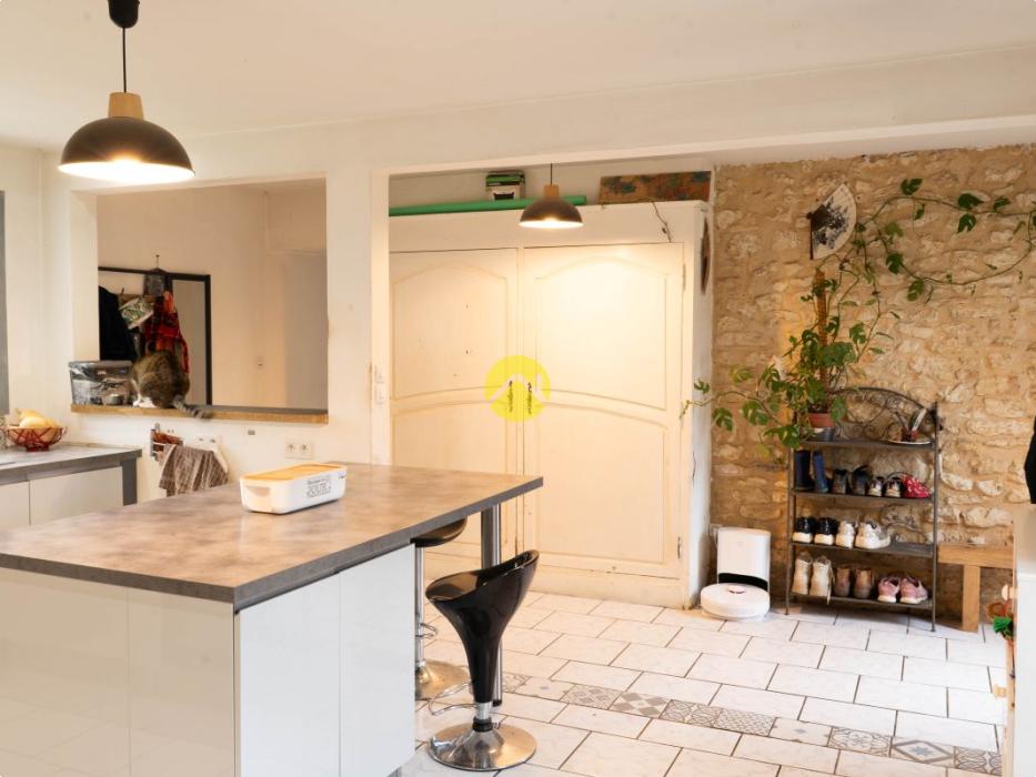 Maison perigourdine avec hangar 