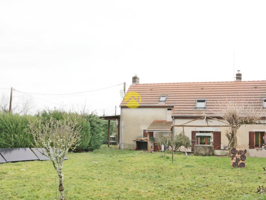 MAISON DE CHARME AVEC JARDIN