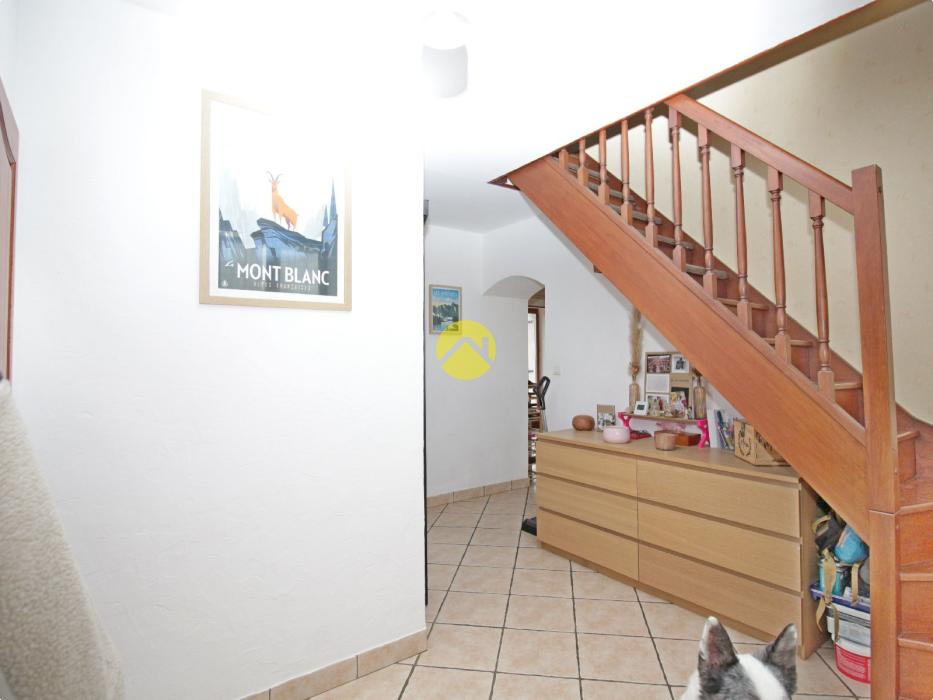 MAISON DE CHARME AVEC JARDIN