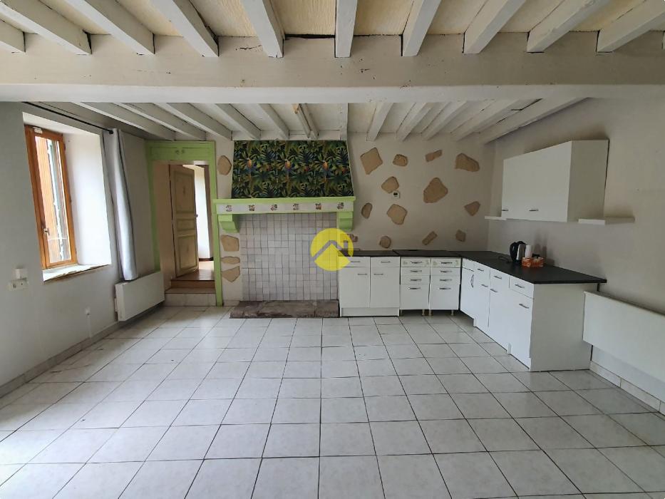 BELLE MAISON EN PIERRES