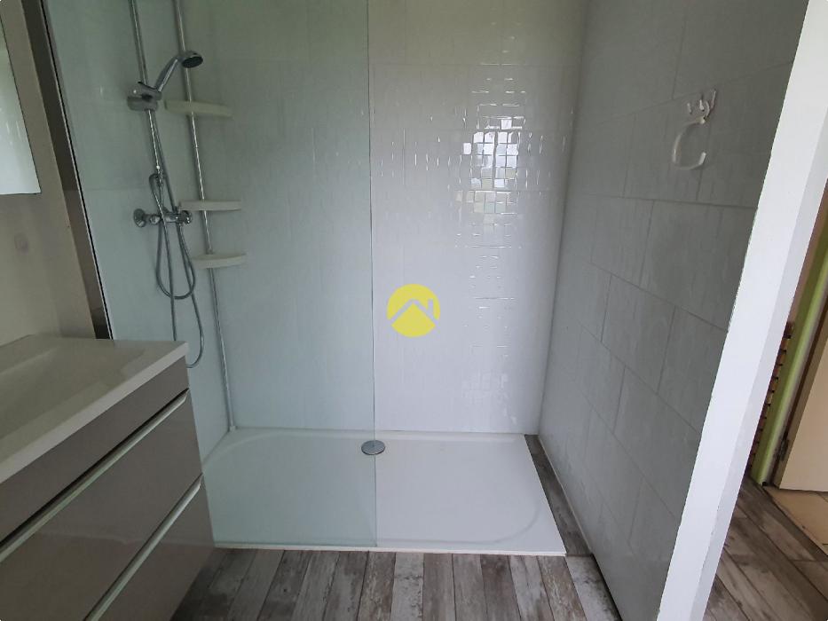 BELLE MAISON EN PIERRES