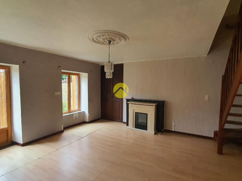 BELLE MAISON EN PIERRES