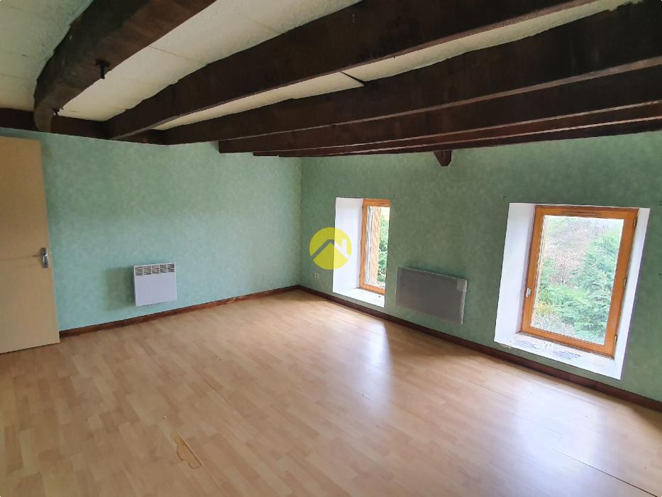 BELLE MAISON EN PIERRES