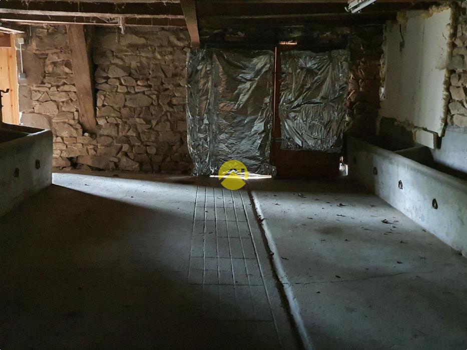 BELLE MAISON EN PIERRES