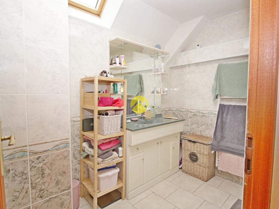 MAISON DE CHARME AVEC JARDIN