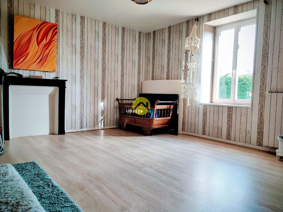 Longère de 1833 restaurée de 155m².