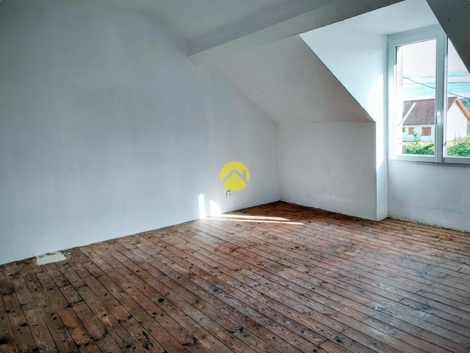 Longère de 1833 restaurée de 155m².