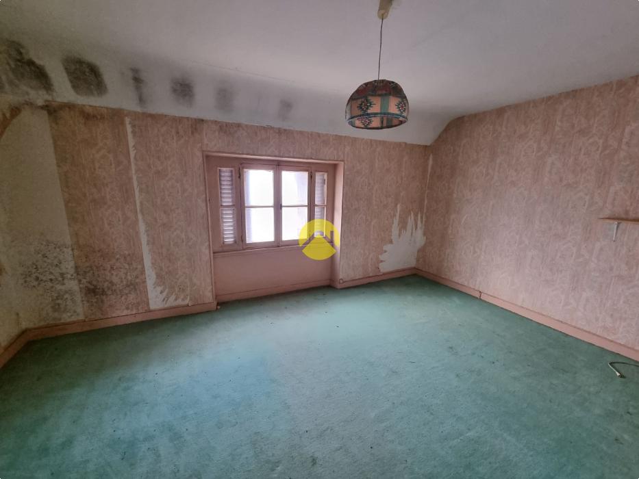 MAISON AVEC 700 M DE TERRAIN