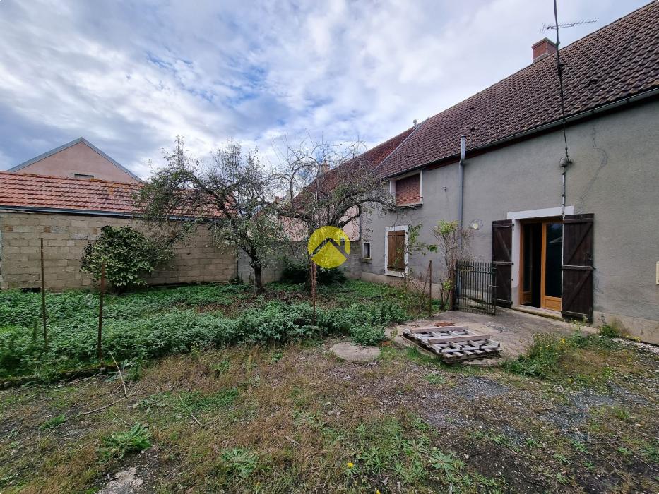 MAISON AVEC 700 M DE TERRAIN