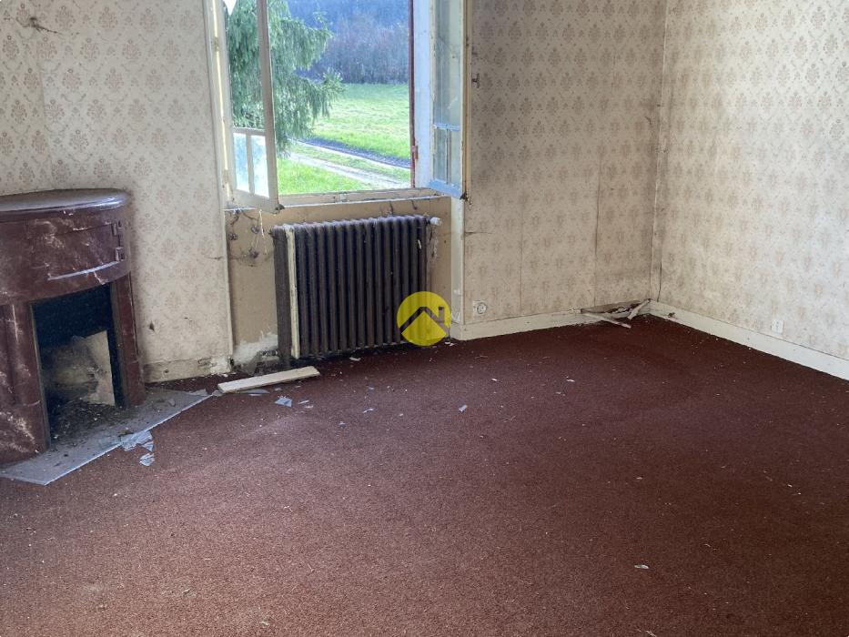 Corps de ferme à restaurer 