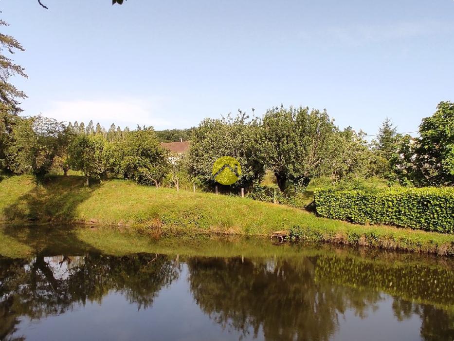 Maison avec pré-mare non attenant