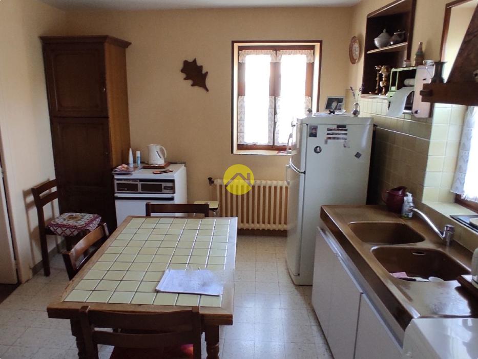 Maison avec pré-mare non attenant