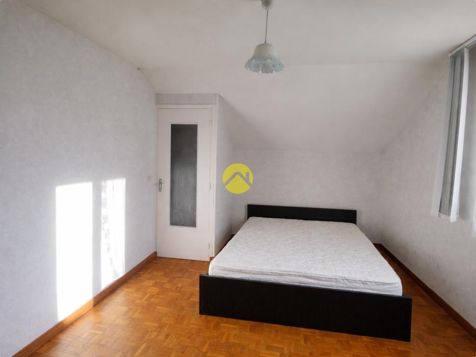 WHAT A BEAUTIFUL TINY HOUSE !