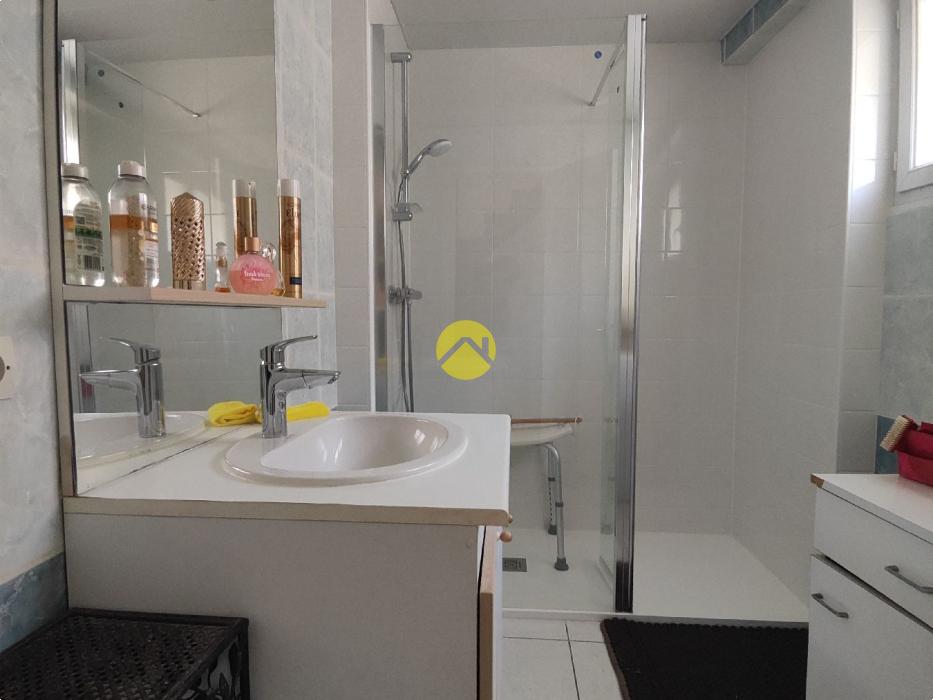 WHAT A BEAUTIFUL TINY HOUSE !